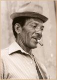 Your Decoration B.V. Impression d'art Christophe Chat-Verre - Tabaco - Santiago de Cuba 30x40cm