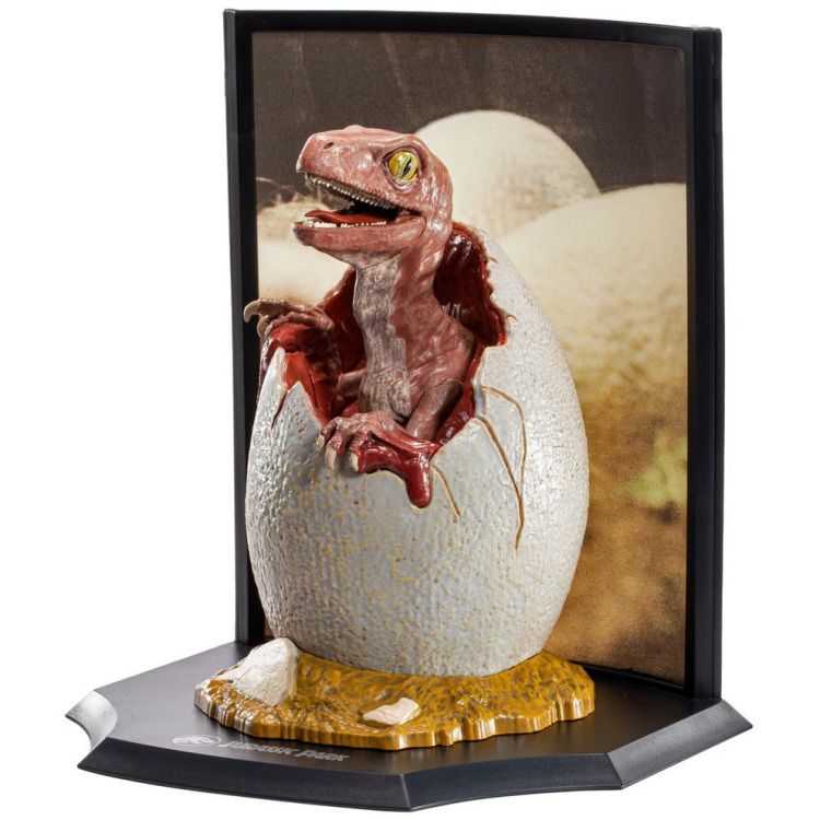 Noble Collection Jurassic Park: Raptor Egg Diorama