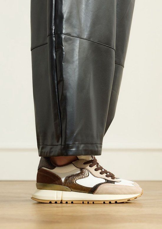 Manfield - Dames - Taupe leren sneakers met suède details - Maat 38