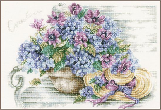 Lanarte Vervaco Borduurpakket Hortensias op een bank - Borduurpakket - ivoor