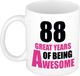 Bellatio Decorations Shoppartners Bv Verjaardag 88 jaar Koffiemok Cadeau - Great years of being awesome - wit/roze - beker - Jubileum - voor dames - vrouwen