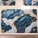 MarbLELIZED - Amerikaanse placemats, wasbaar, stoffen placemat met blauw marmereffect, set van 6 (30 x 45 cm)