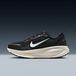 Nike Vomero 18 Wide - Unisex Hardloopschoen - Zwart/Wit - Maat 41