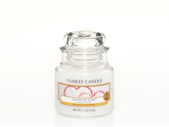 Yankee Candle Jar Medium Snow in Love