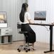 Tabouret pivotant avec dossier et roulettes, chaise réglable pour salons de beauté et studios de tatouage, 32 x 40 x 70-86 cm, noir