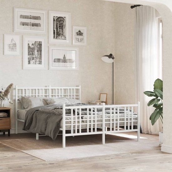 vidaXL Bedframe met hoofd- en voeteneinde metaal wit 137x190 cm