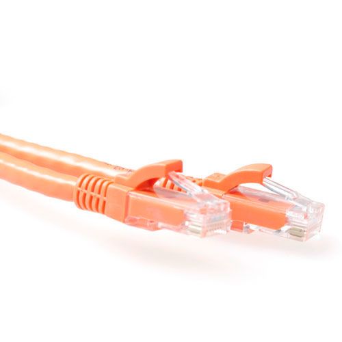 ACT Oranje 7 meter U/UTP CAT6A patchkabel snagless met RJ45 connectoren