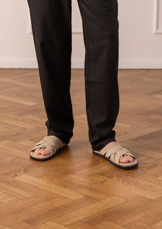 Manfield Heren Beige Suède Gevlochten Slippers Maat 41