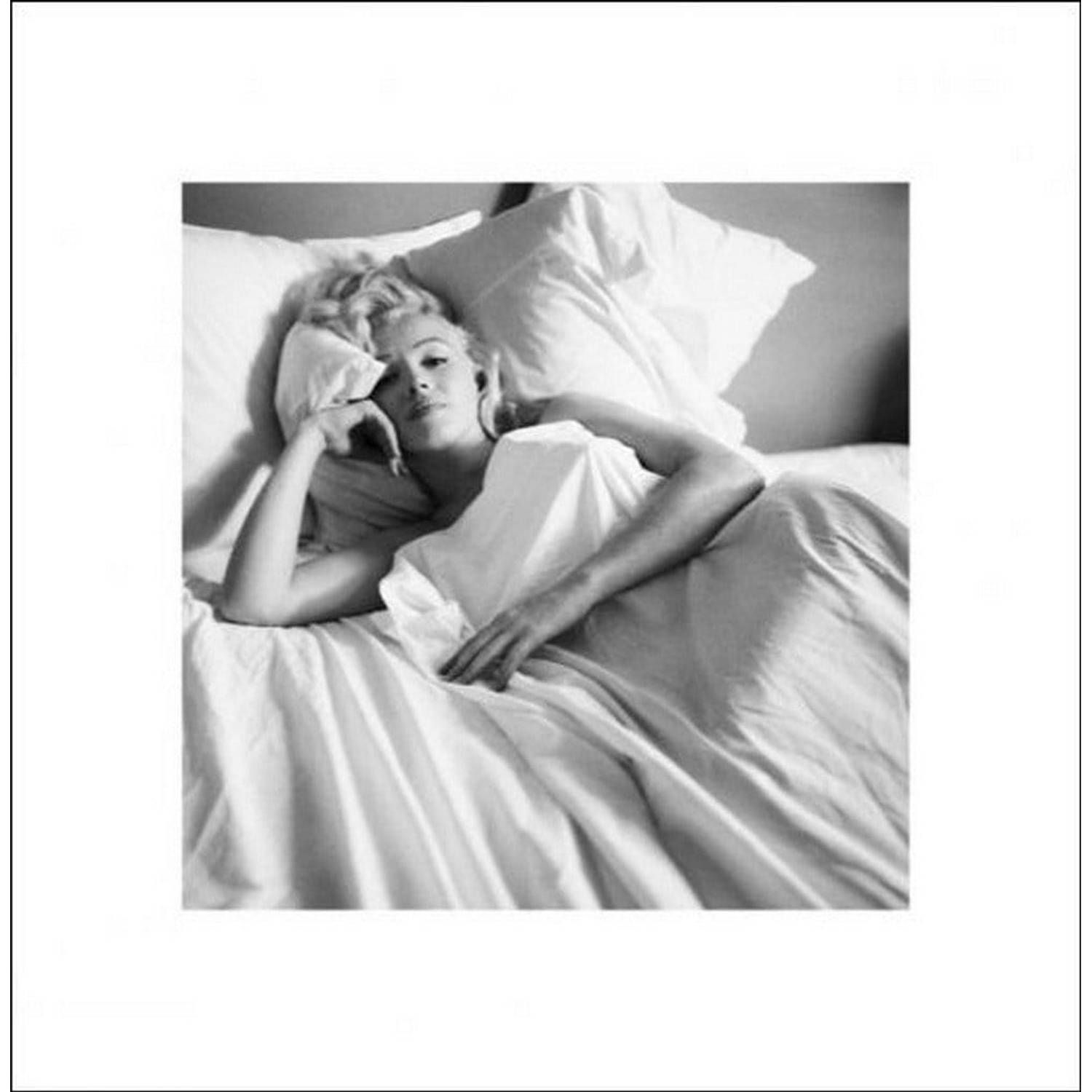 Pyramid Marilyn Monroe Bed Art Print 40x40cm