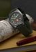 Timex Timex X Peanuts Expedition Capstone Quartz Analoog Horloge Groen En Zilverkleurig Kast Gemaakt Van 100% Loodarm Messing En Een Armband Van 100% Siliconen 39 TW2Y52500AJ