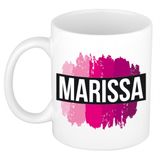 Bellatio Decorations Marissa naam cadeau koffie mok - beker - met roze verfstrepen - Cadeau collega - moederdag - verjaardag - juf - coach - 300 ml - wit