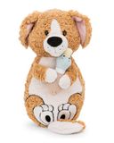 NICI Pluche hond met eend 40 x 20 cm – bruin – zeer zacht NICI pluche dier – schattig pluche dier om te knuffelen en te spelen – super cadeau-idee voor kinderen en volwassenen – 62165