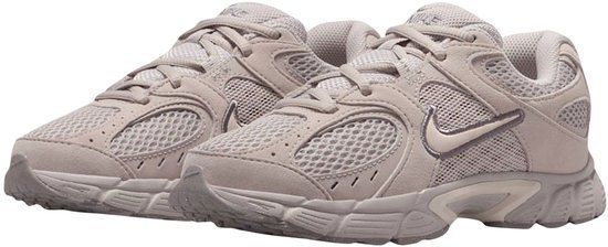 Nike V5 RNR Suede (GS) Sneakers Junior Grijs - Beige - Donkergrijs