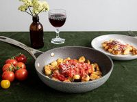 Ibenzoa® poêle antiadhésive de 20 cm – Poêle robuste avec aspect pierre gris, revêtement résistant à la chaleur, adapté aux plaques à induction, vitrocéramique, gaz et électriques