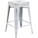 Flash Furniture Hoge Backless Distressed Indoor-Outdoor Counter Hoogte Kruk, Metaal, Wit, 63,5 x 57.78499999999997 x 44,45 cm