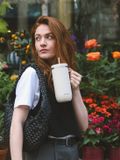 Qwetch Cold Cup Geïsoleerd met Handvat - Pastel Blauw