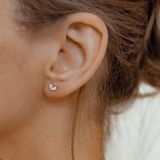 Hey Happiness Vuurvlieg (V-Vorm Marquise) Stud Oorbellen 925 Zilver - 6,8 mm - Zirkonia - Vlindersluiting - Zilver
