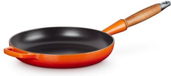 Le Creuset Signature gietijzeren koekenpan met houten handvat 26 cm Vulkaan