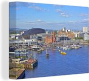 OneMillionCanvasses Canvas Schilderij De haven van het Europese Cardiff - 120x90 cm