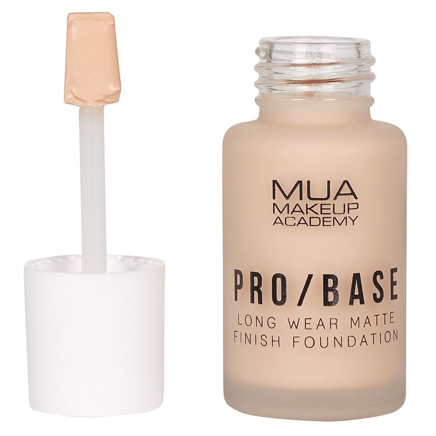 MUA Makeup Academy #140 PRO / BASE Long Wear Matte Finish - 30ml