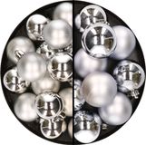 Decoris Kerstversiering 28x stuks kunststof kerstballen zilver 4 en 6 cm