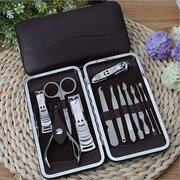 LYCH â€“ Luxe 12-Delige Manicure & Pedicureset Voor French Manicure & Pedicure â€“ 12 in 1 Nagelset Incl. PU lederen opbergetui â€“ Reisset voor Nagelverzorging â€“ RVS â€“ Ideaal voor thuis of op reis