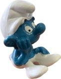 Schleich De denkende smurf - speelfiguurtje / Poppetje - Filosoof smurf - 5,5 cm