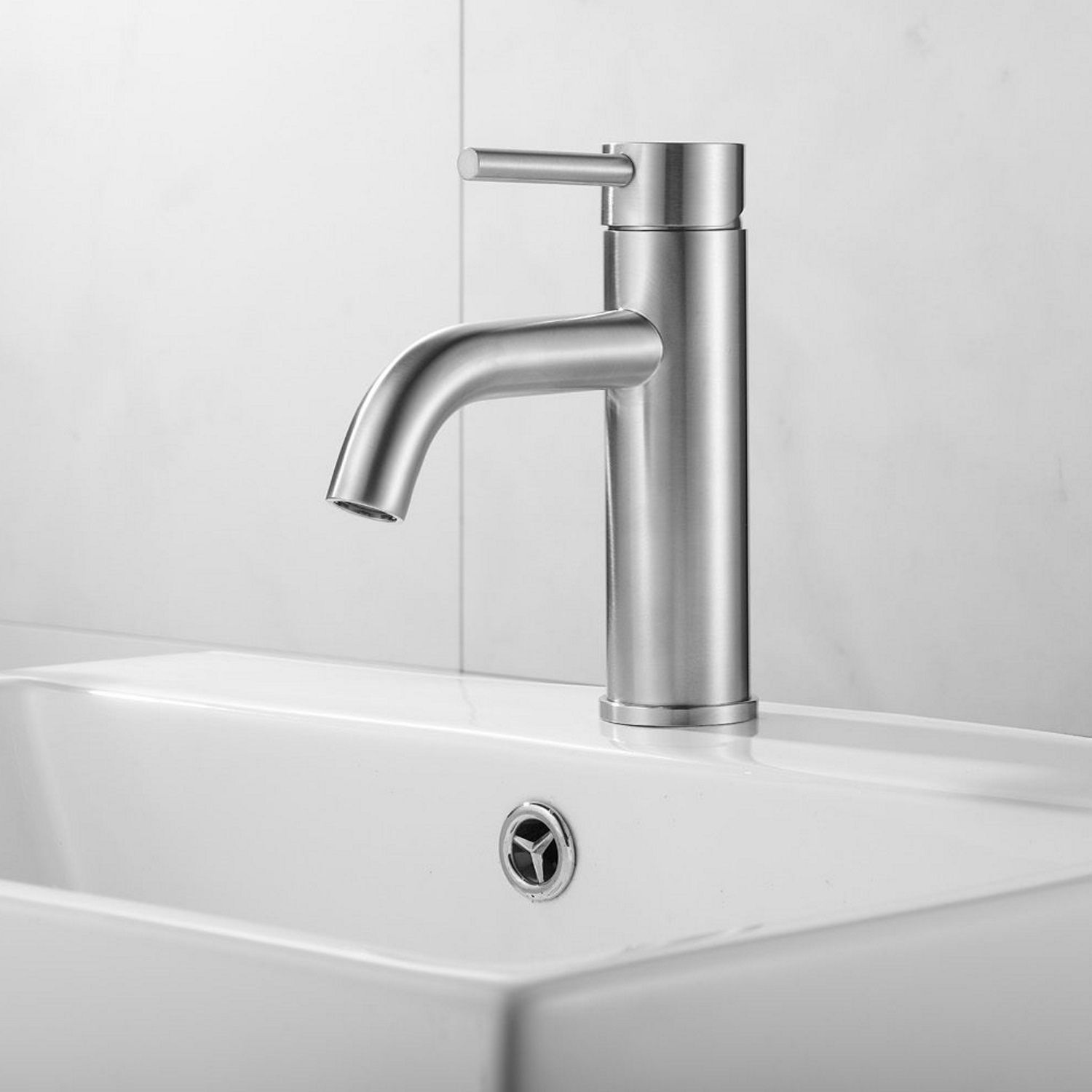 Boss & Wessing Wastafelkraan boss & wessing plus rvs - Messing - 8719304062639