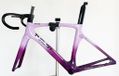 Cadre de vélo de course en carbone - RF036 - Freins à disque - Aérodynamique - Passage de câbles entièrement intégré - BSA/T47 - 460 mm - Lila JR01