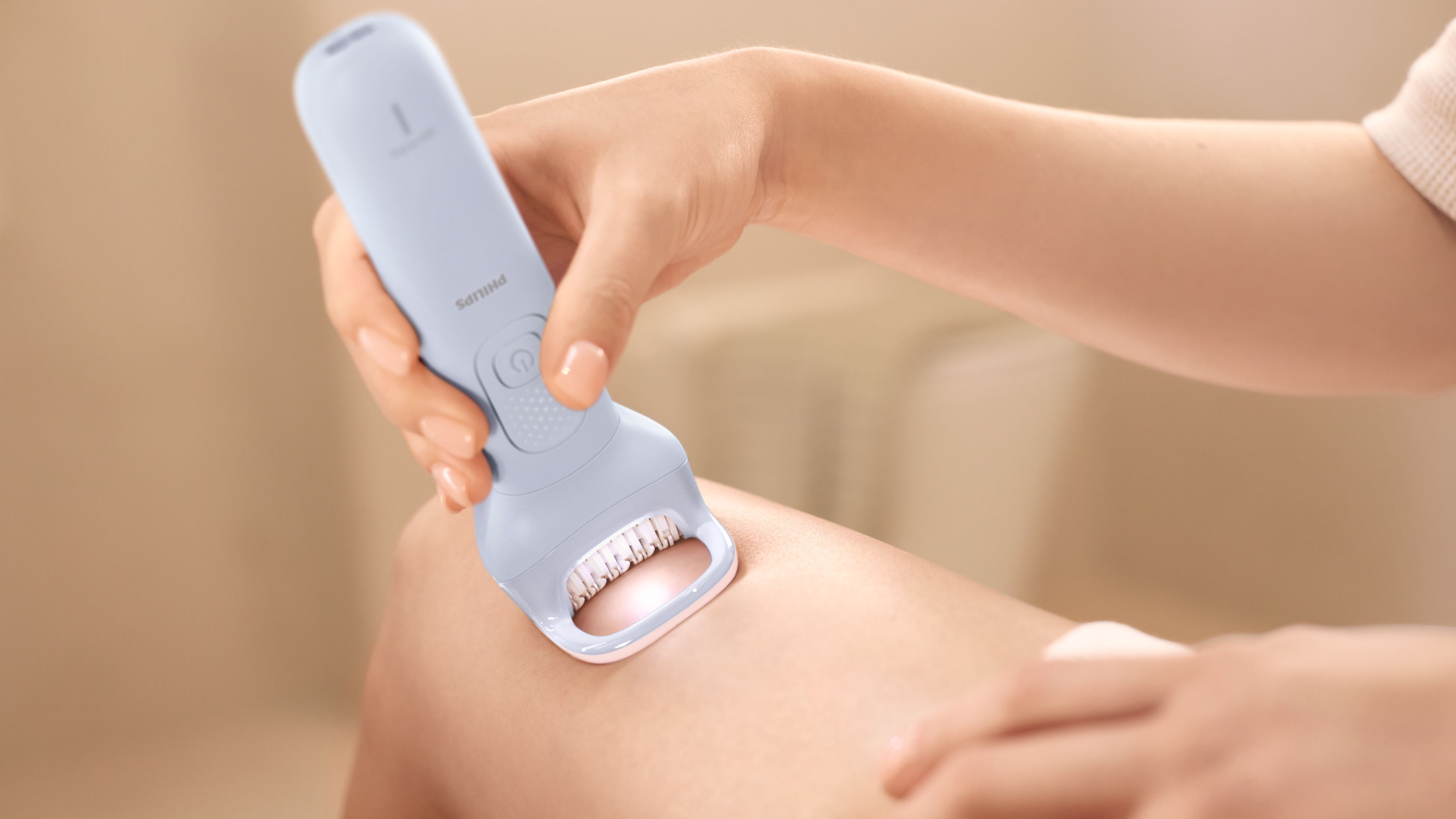 Philips Series 8000 BRE708/00 Epilator - Wet & Dry, 32 Tweezer, Blue