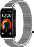 By Qubix Qubix - Sport loop nylon bandje - Lichtgrijs - Geschikt voor Huawei Band 10 / 9 / 8