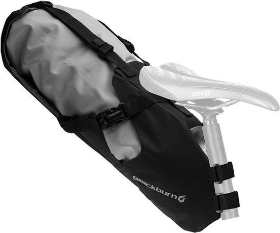 Blackburn Outpost Zadeltas - 11L - Zwart - Inclusief regenhoes