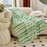 Elegant Comfort Luxe Fluweel Super Zachte Geluksgroene Klaver Ierse Print Fleece Deken - St Patricks Day Thema Decor Donzig Warme en Gezellige Plaids voor Bank en Cadeau, 50 x 60 Inch