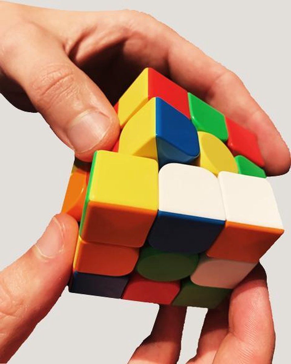 Kubus breinbreker 3 x 3 x 3 in de vorm van een diamant. | Games