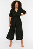Trendyol Jumpsuit Vrouwen Zwart Viscose Polyamide Loose Fit Casual Lente/Zomer 42-44