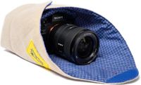 Long Weekend Moment Inc. / Long Weekend Long Weekend Padded Camera Wrap 16x16 Zwart