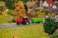 Faller - MF Tractor met aanhanger (WIKING)