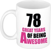 Bellatio Decorations Shoppartners Bv Verjaardag 78 jaar Koffiemok Cadeau - Great years of being awesome - wit/roze - beker - Jubileum - voor dames - vrouwen
