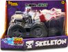 Famosa Skeleton, Vierwieler, 4 jaar, Meerkleurig