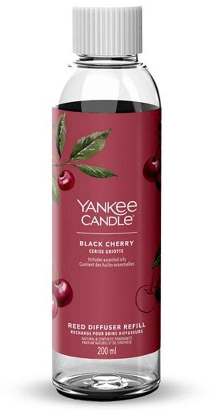 Yankee Candle Navulling voor Geurstokjes Black Cherry 200 ml
