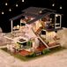 Merkloos Poppenhuis Monet Garden miniatuur villa bouwpakket met LED-verlichting en meubels
