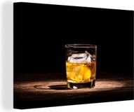 OneMillionCanvasses Canvas Schilderij Whiskey - Alcohol - Glas - 60x40 cm - Wanddecoratie