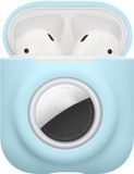 kwmobile oordopjes case geschikt voor Apple Airpods 1 & 2 hoesje - Oortjes cover met AirTag houder - In-ear koptelefoon hoes - Silicone in lichtblauw