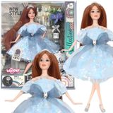 Woopie Royal Emi pop in een blauwe tule jurk