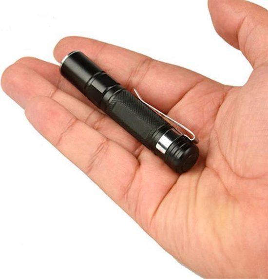 WiseGoods - LED Zaklamp - Mini - Zwart - 2000 lm - 150m Bereik