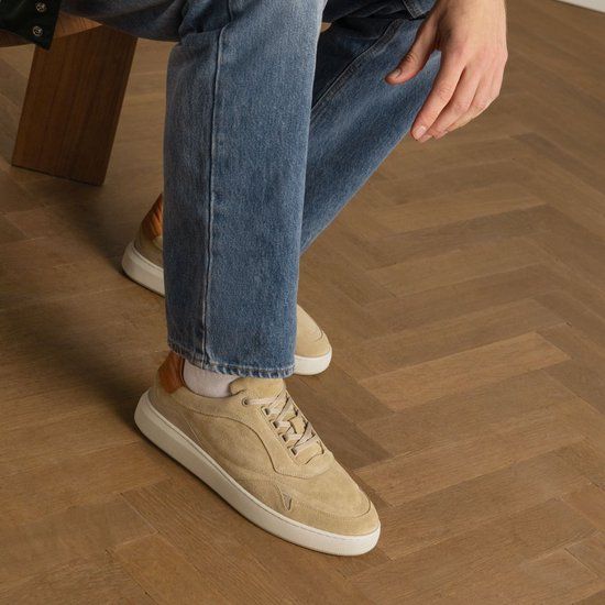 Manfield Heren Beige Suède Sneakers Maat 40