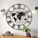 KEQAM Grote wereldkaart-wandklok, metalen minimalistische moderne klok, ronde, stille, niet-tikkende, op batterijen werkende wandklokken voor woonkamer, hal, keuken, slaapkamer, kantoor en school,