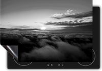 Chefcare Inductie Beschermer Zonsondergang in de Wolken - Zwart Wit - 95x55 cm