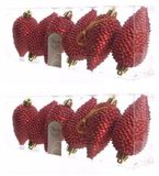 Decoris Kersthangers dennenappels - 12x st - rood - glitter - 8 cm - kunststof