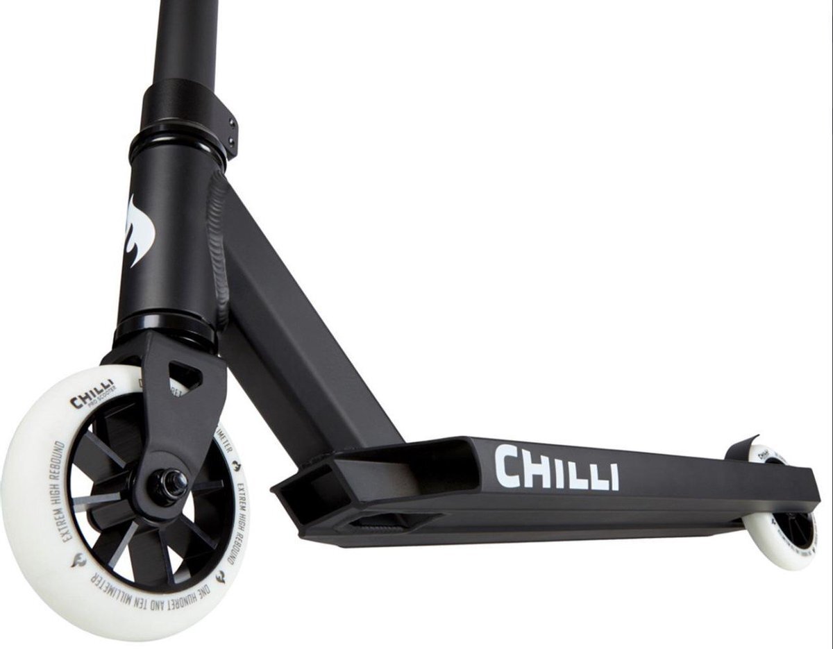 Chilli Base stuntstep - zwart - 110mm wielen